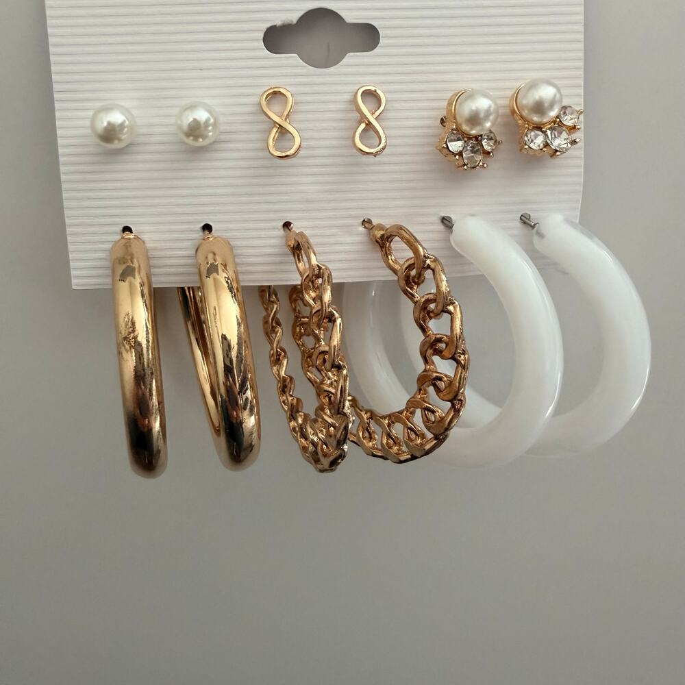 3/$25 - Hoop Earring Set - Mix of Gold and White - Picture 2 of 2